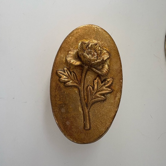 Gold Floral Oval Wall Decor Vintage - Picture 1 of 2